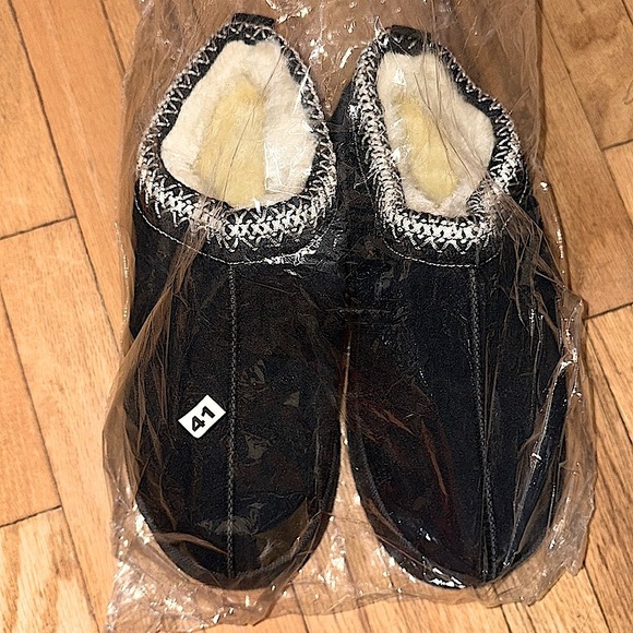 Brand New Women’s Faux Fur Slip On Black Platform Slippers size 8 - Picture 5 of 9